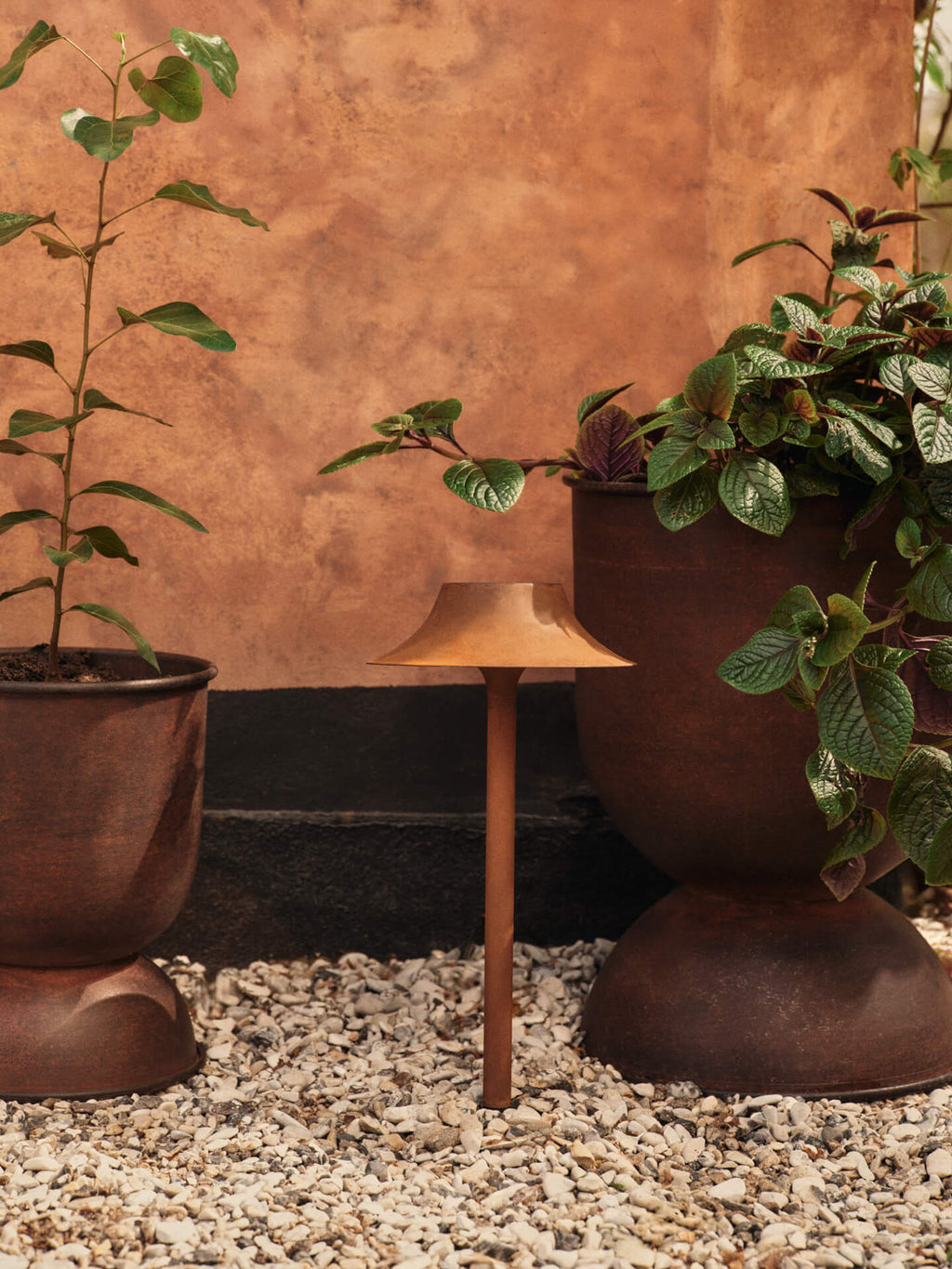 Hourglass Pot - Medium - Rust