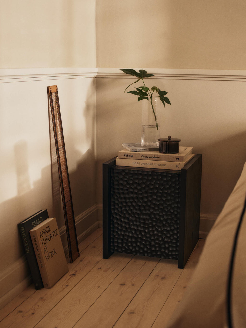 Scarni Side Table - Dark Stained Ash