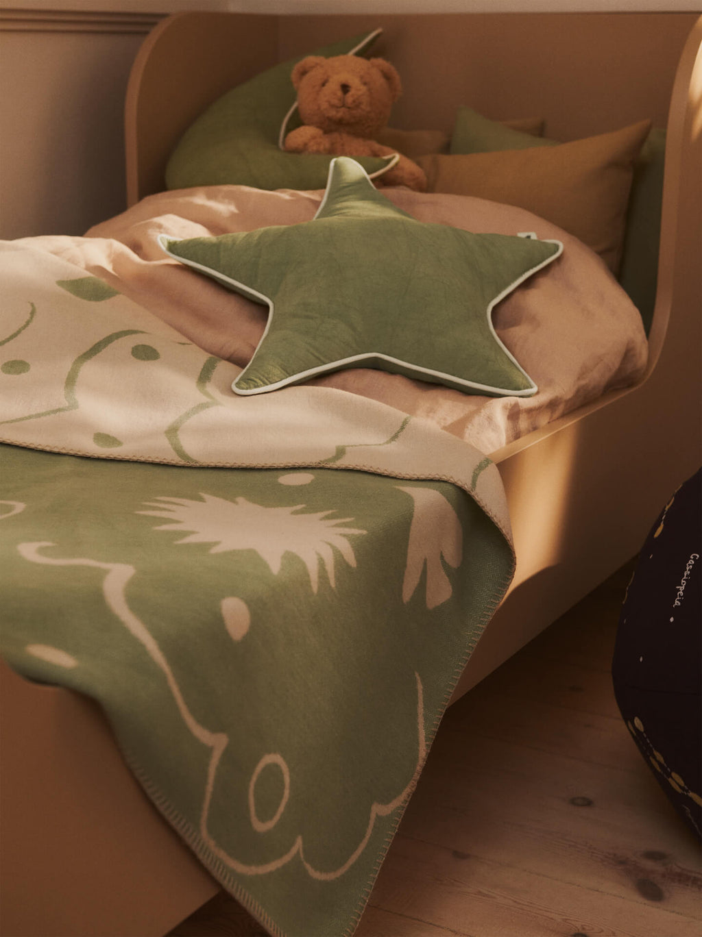 Star Cushion - Tea Green