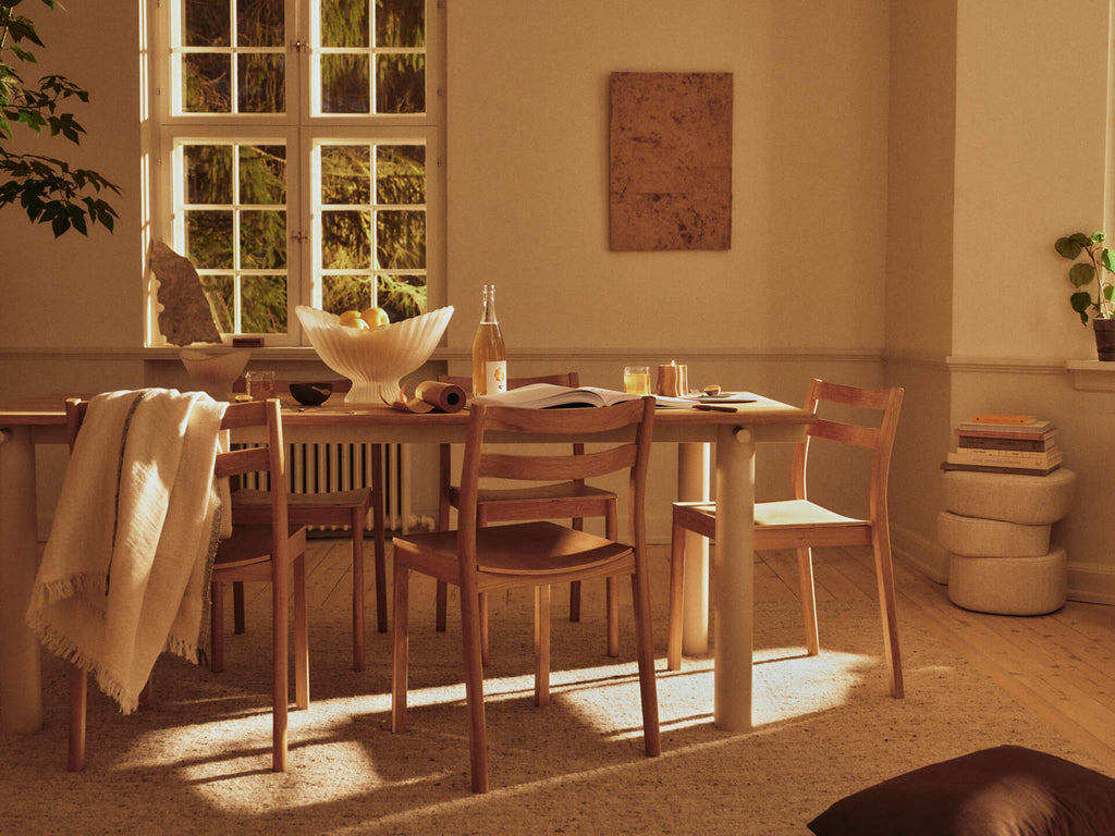 Atura Dining Table - Light Cashmere/Natural Oak Veneer