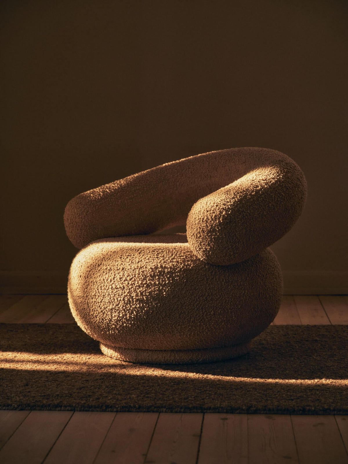 Orbo Lounge Chair - Raw Bouclé - Natural - US