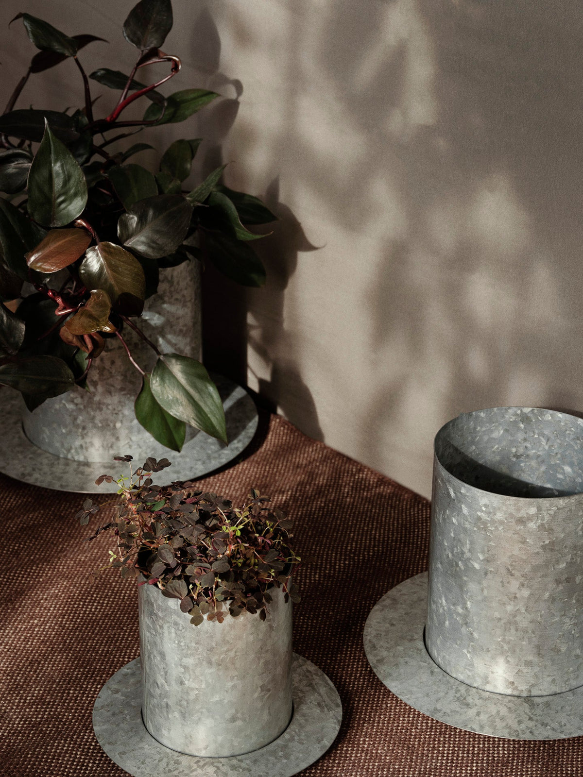 Auran Pot - Galvanized